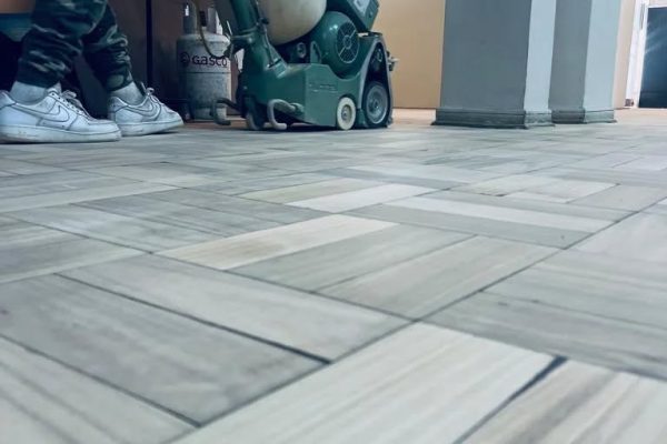 #pulido #pulidodepisos #parquet #madera #reparacionmadera